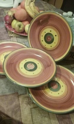 4 Platos / 4 plates