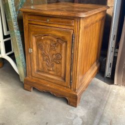 Drexel Heritage Cabernet II Storage End Table 