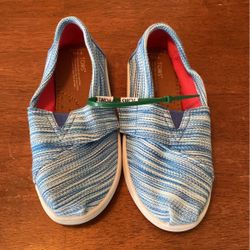 Toms New Youth Shoes