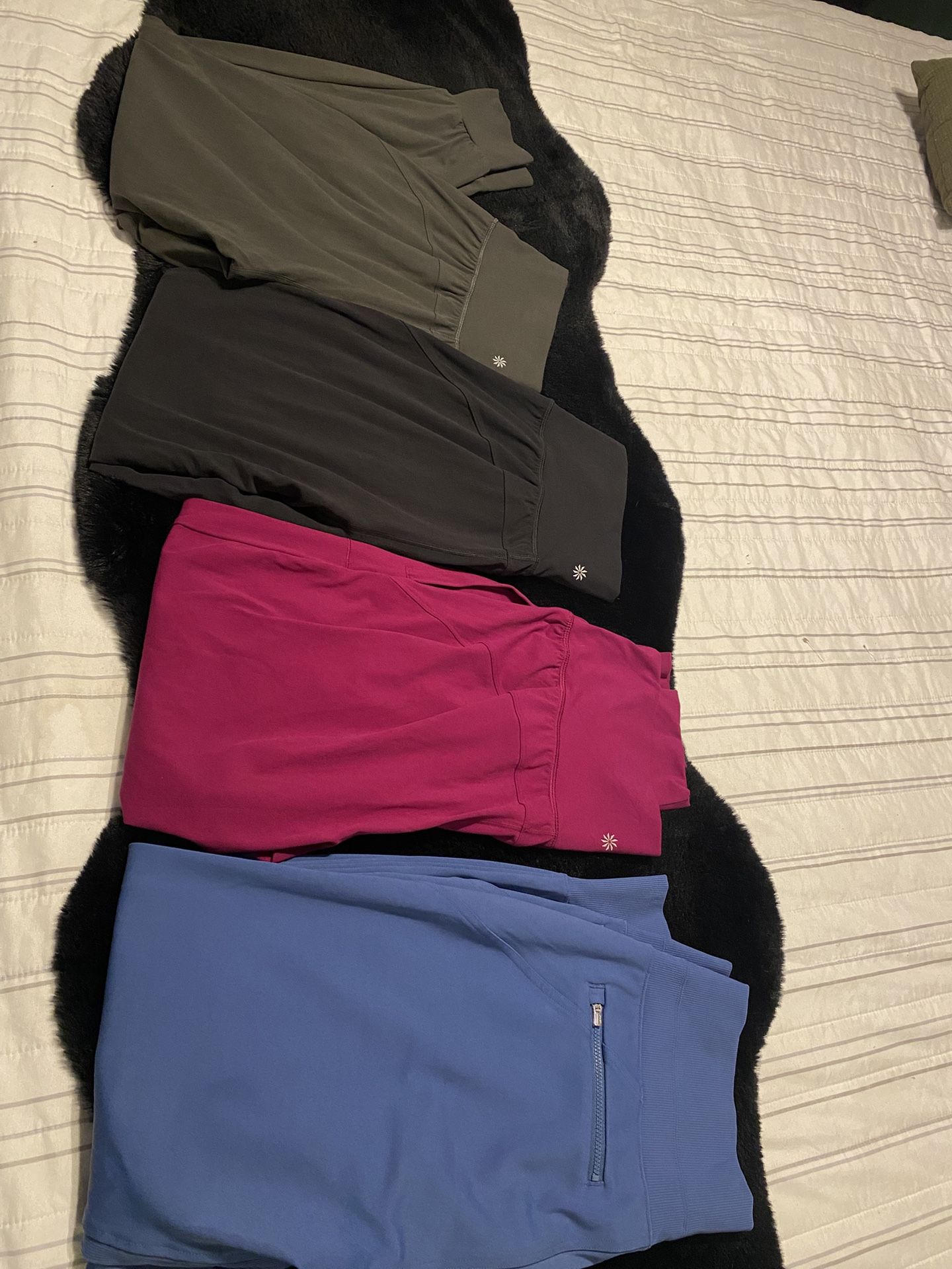 Athelta Salutation Joggers