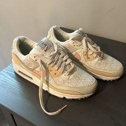 Womens NIKE Sneakers