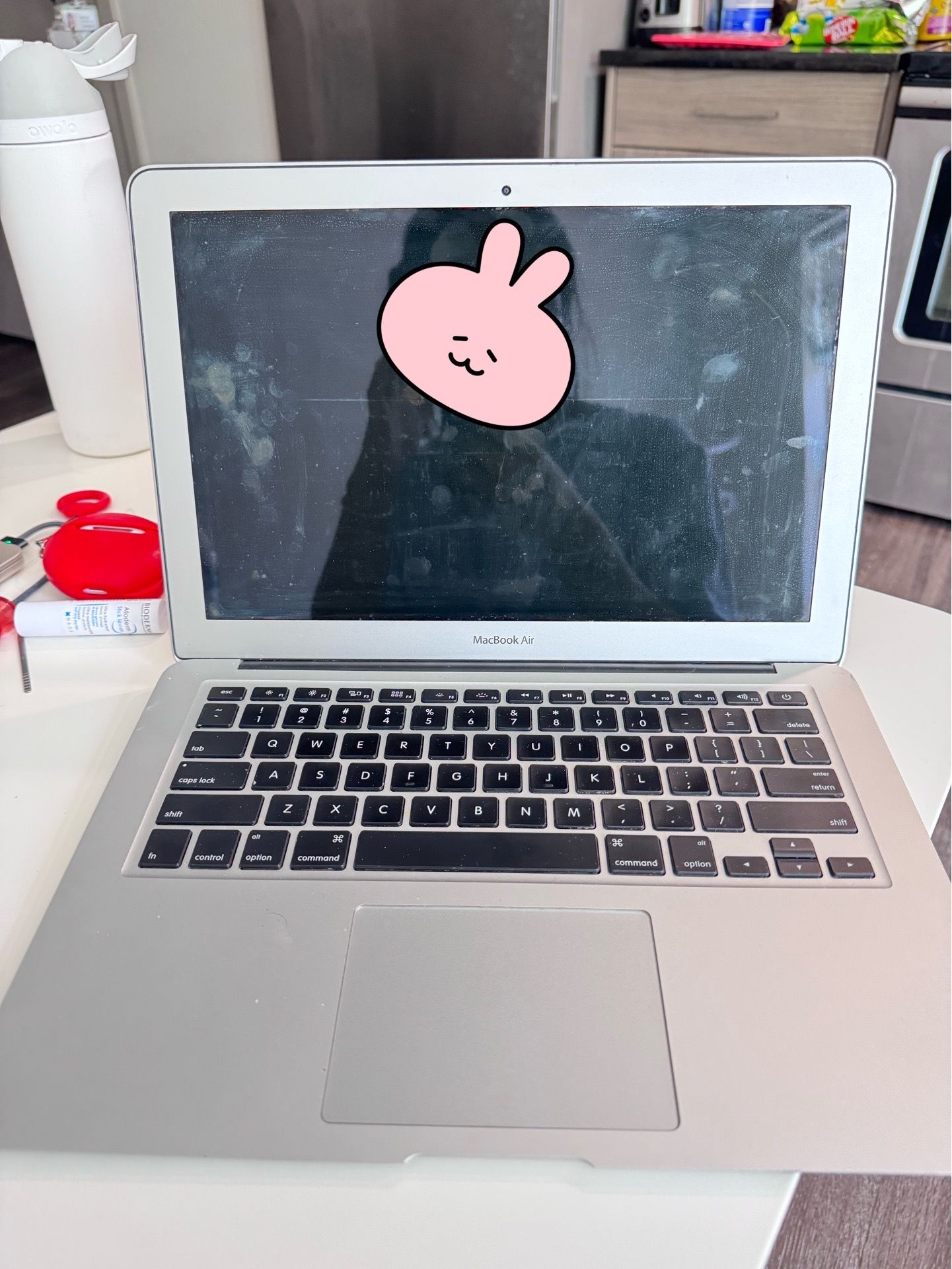MacBook Air & Airpod