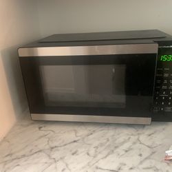 Hamilton Beach Microwave 