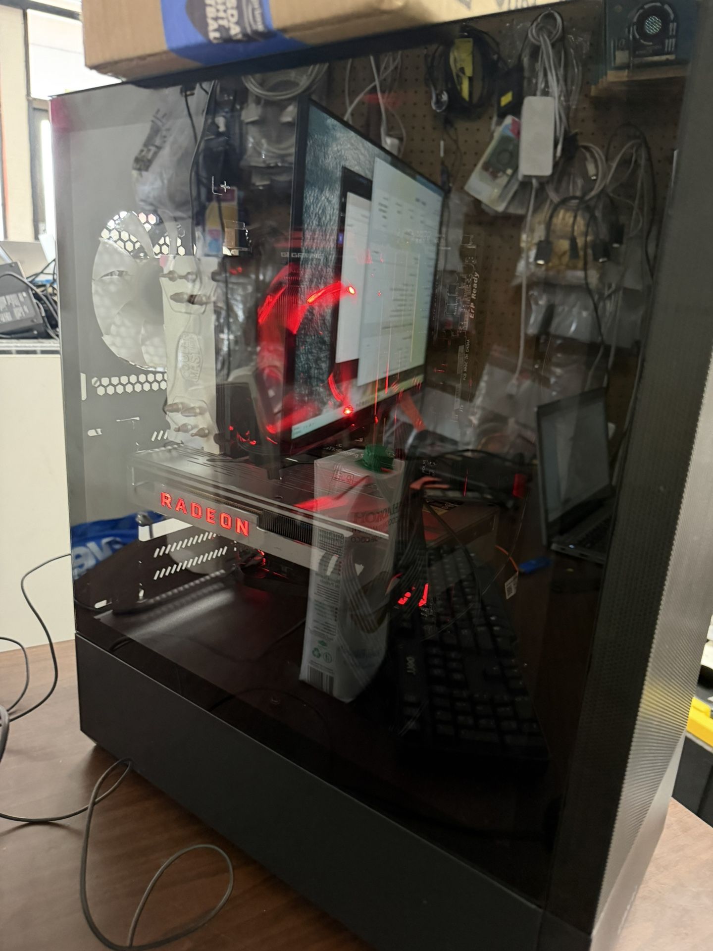 GAMING DESKTOP FULL SET UP 32GB RAM 16GB GPU 1.5 TB SSD