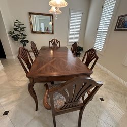 Wood Dining Room Table w/ 6 Chairs