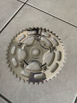 Sugino 44t alloy chainring + spider (chrome polish) 110bcd