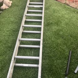 24 Foot Extension Construction Ladder With Rope And Pulley 