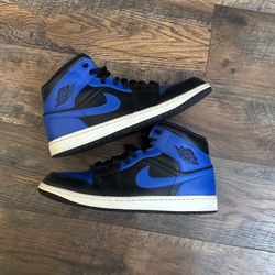 Jordan 1 ‘Hyper Royal’