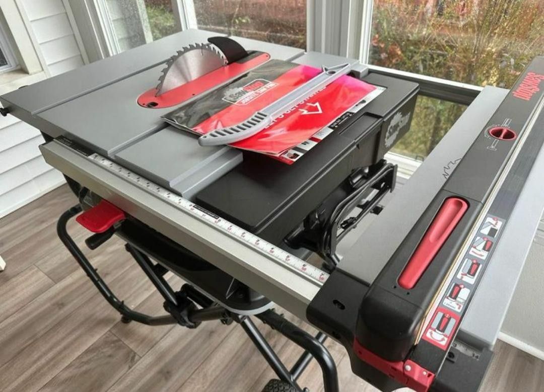 Saw Stop Table Saw