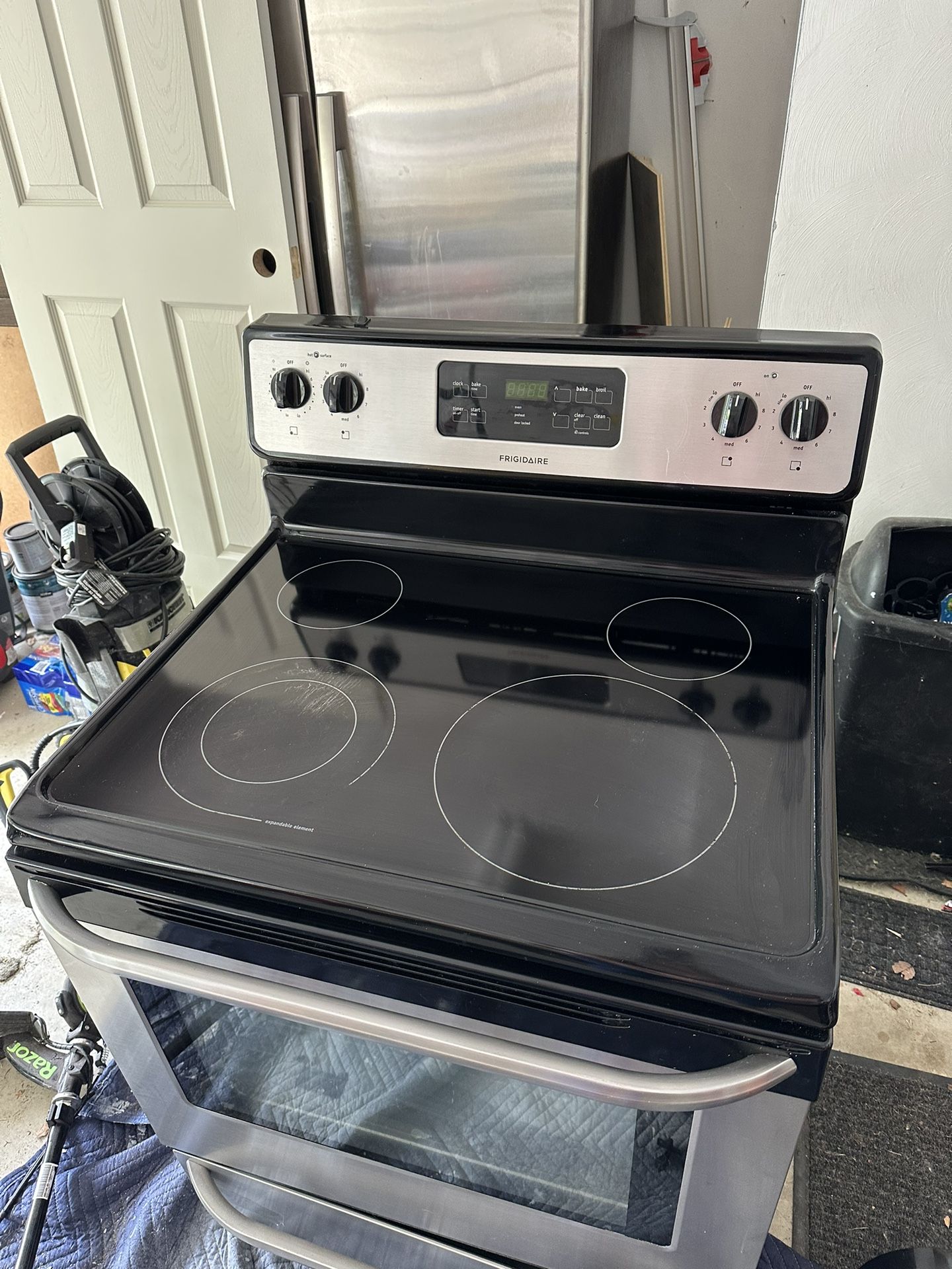 Frigidaire Stove for Sale in Chesapeake, VA OfferUp