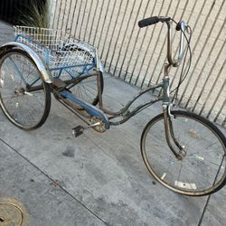 Schwinn Beach Cruiser Three Wheeler 24 Inch $200