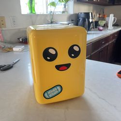 Fortnite Peely 6 can mini fridge