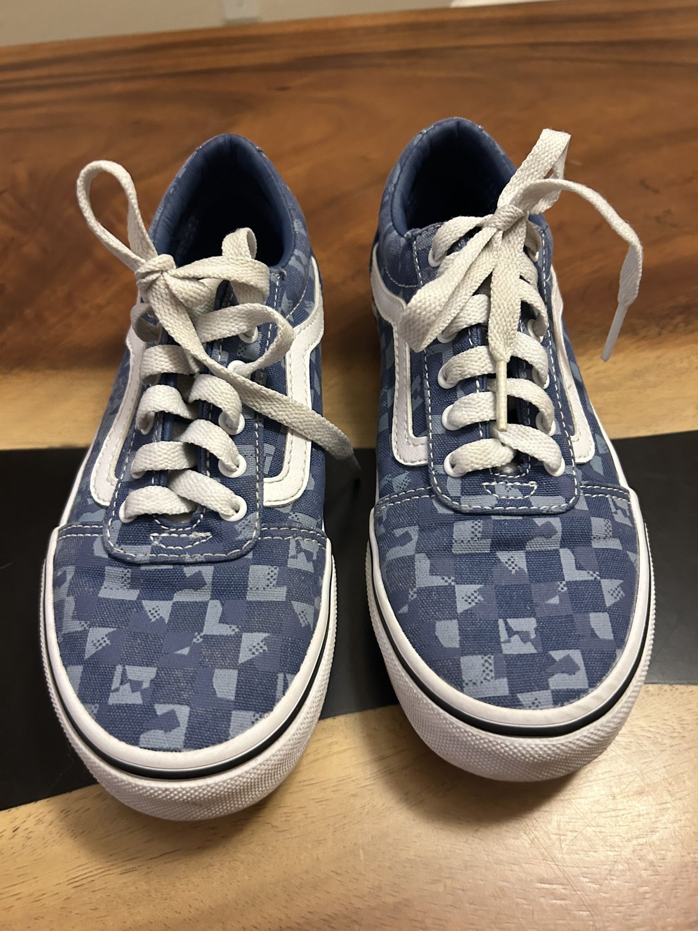 2Y Vans Sneakers