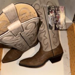 Cowboy or girl boots