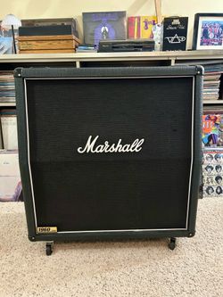 Marshall 1960A 300 watt 4-12 speaker slant cabinet 300 watt