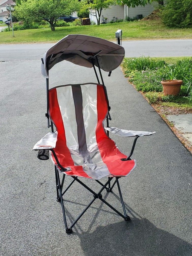 Folding Lawn Chair with Canopy