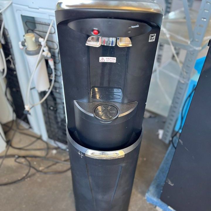 Used Energy Star Working Water Dispenser - Hot & Cold