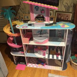 Doll House 