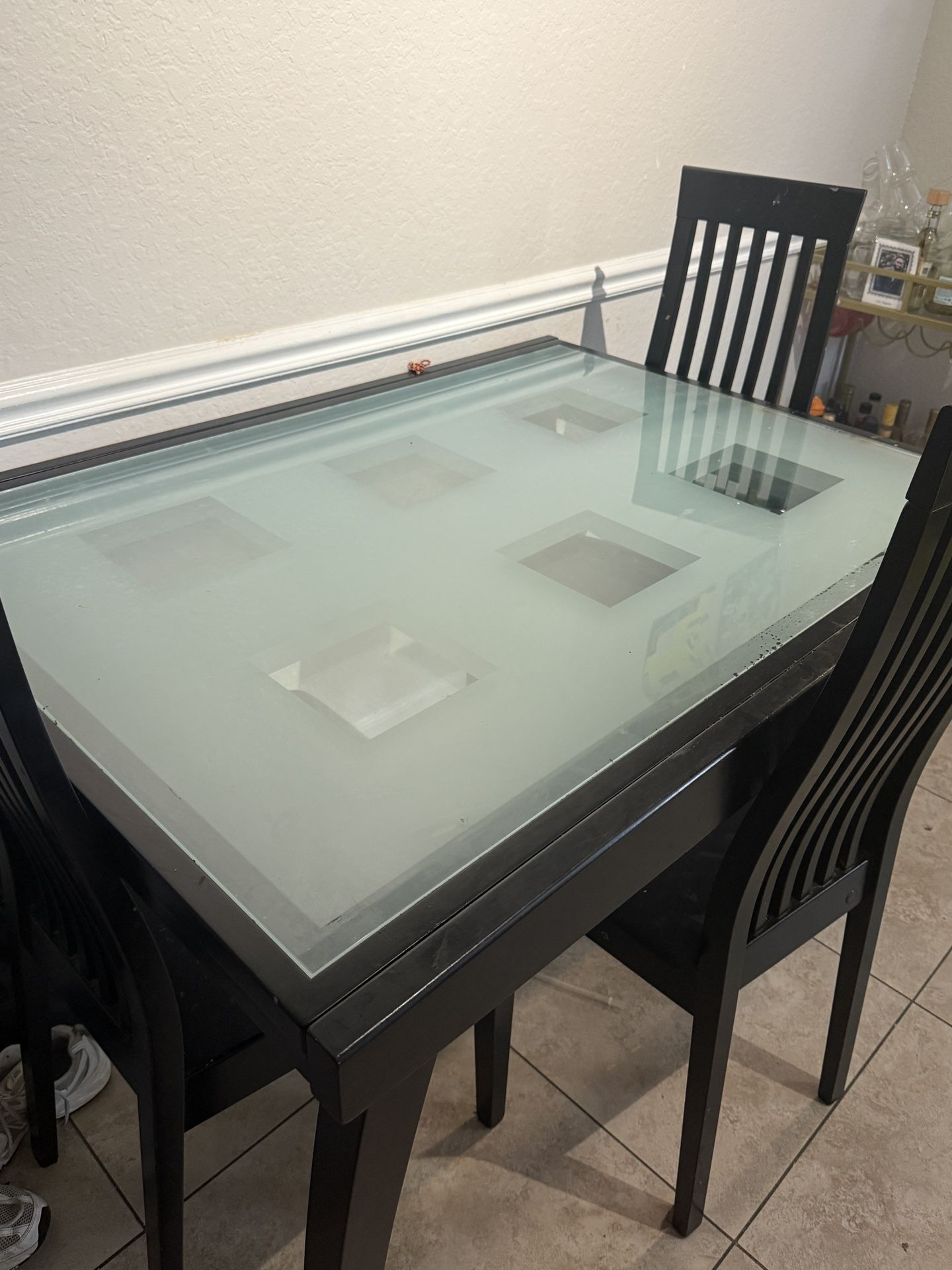 Dinning table