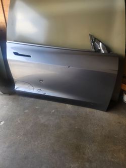 2024-2026 Tesla Model 3 right front door shell