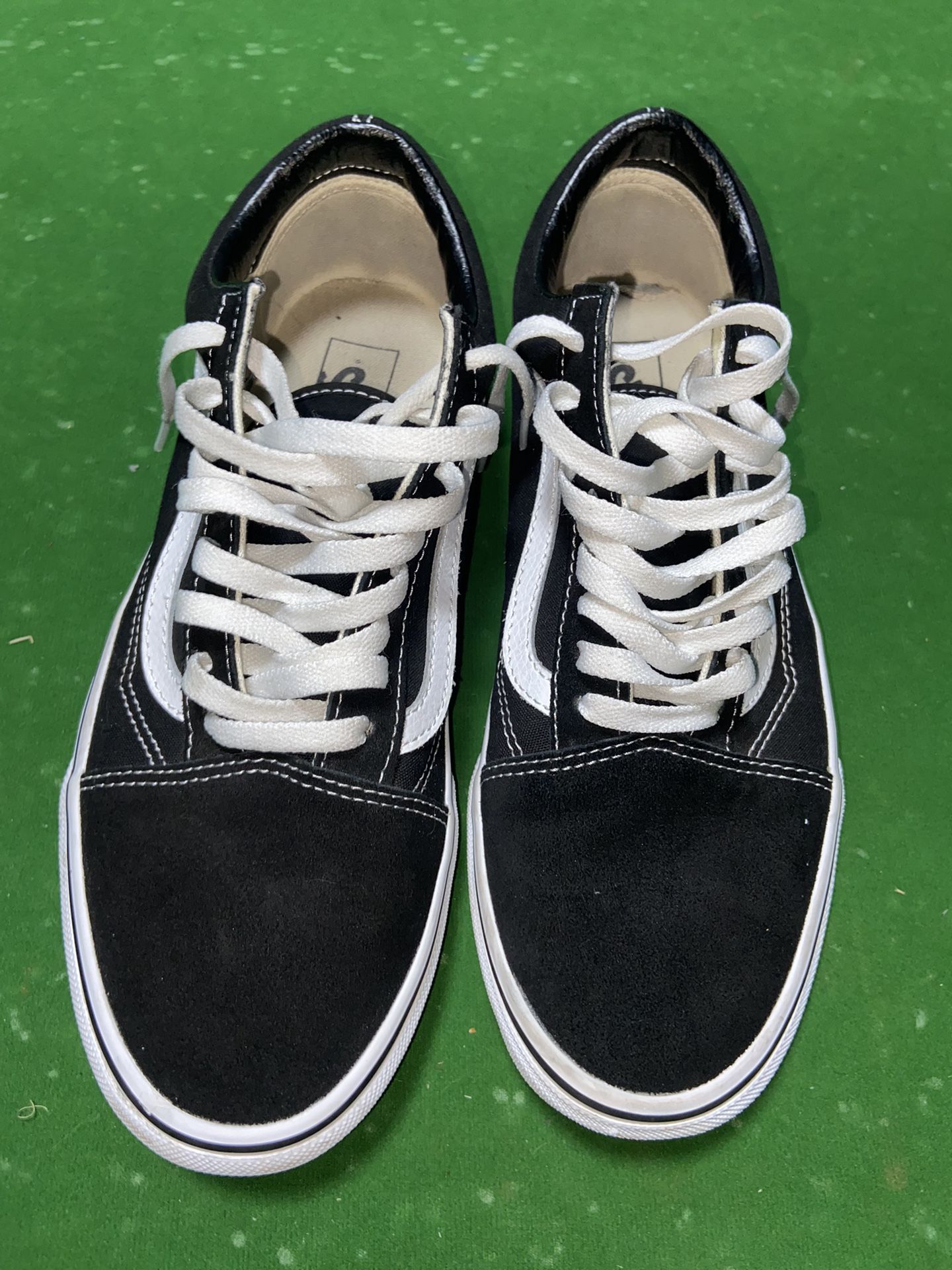 VANS Old Skool Black and White Size Men 9.5