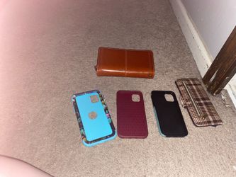 Phone cases and a wallet two wallets Phone cases and a wallet two wallets
