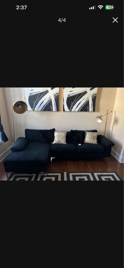 Velvet sectional black