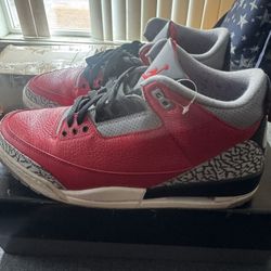 Jordan 3 SE Size 10