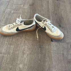 Nike Killshot Size 9.5