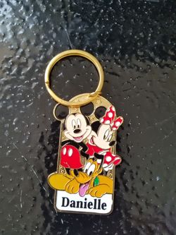 Danielle Key Chain Must pick up in Nashua Price is Firm.