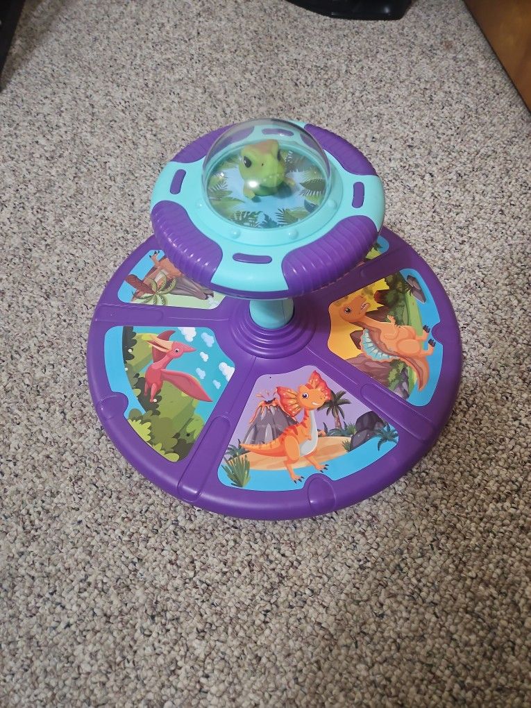 Plays Kool Sit And Spin.