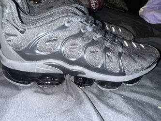 Vapormax Size 8