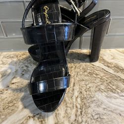 Ladies New Black Heels 