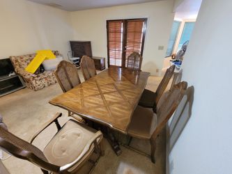 Dinning room tables