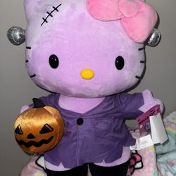 Hello Kitty Halloween Greeter