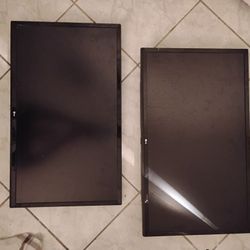 LG monitors, which is a 27-inch 4K UHD IPS LED monitor. 