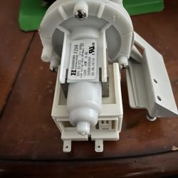 GE WD26X10025 Genuine OEM Drain Pump Assembly for GE Dishwashers