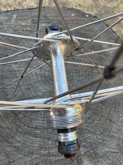 Vintage 700  32 H CAMPAGNOLO  RECORD Rear wheel