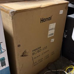 FREEZER HANAI Modelo BC/BD-110