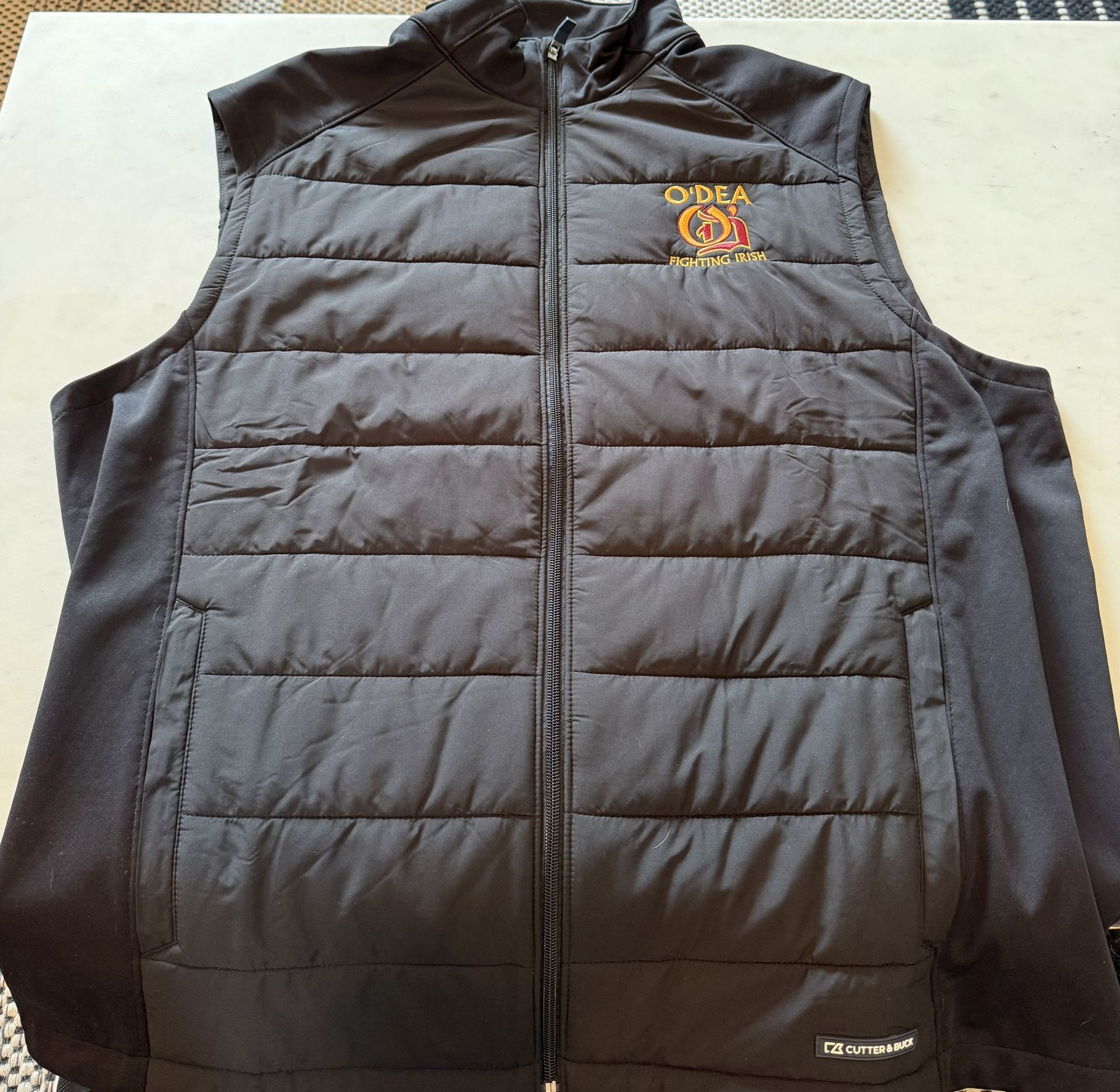 O’Dea Cutter & Buck Vest Size XL (new)