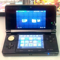Nintendo 3DS Cosmo Black (w/ Charger) 