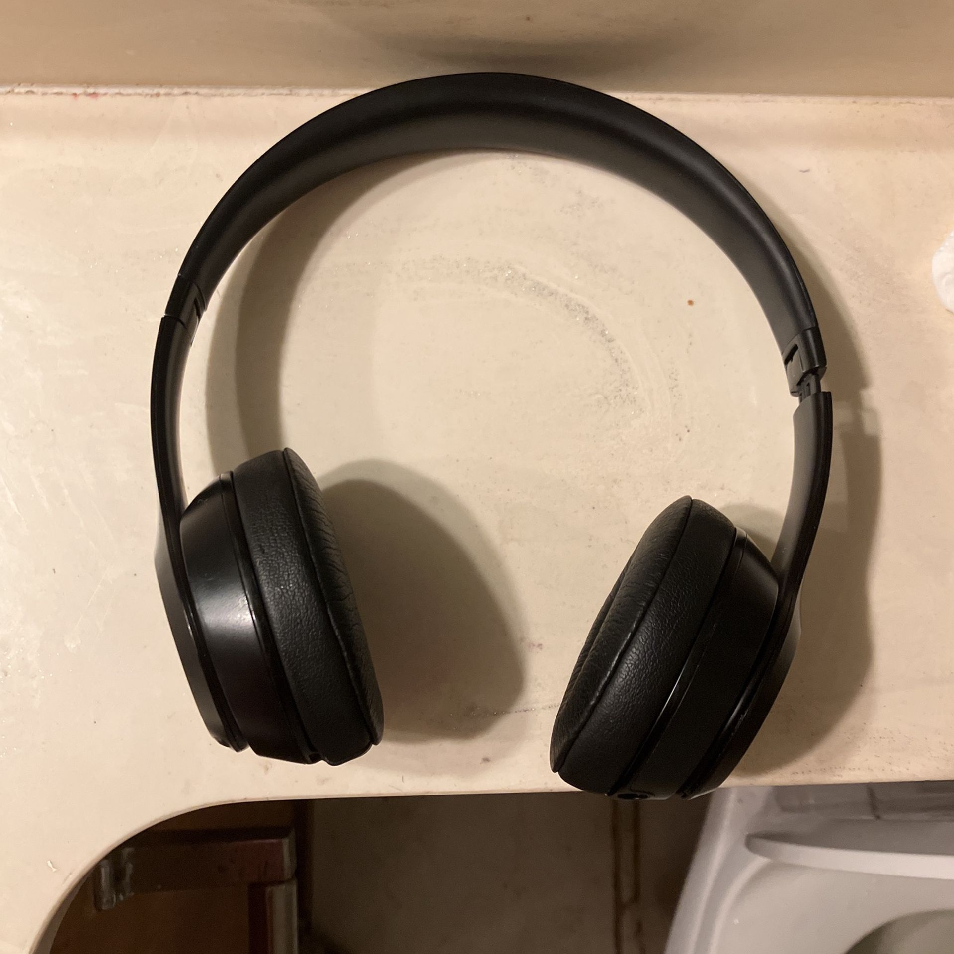 Beats wireless solo 3
