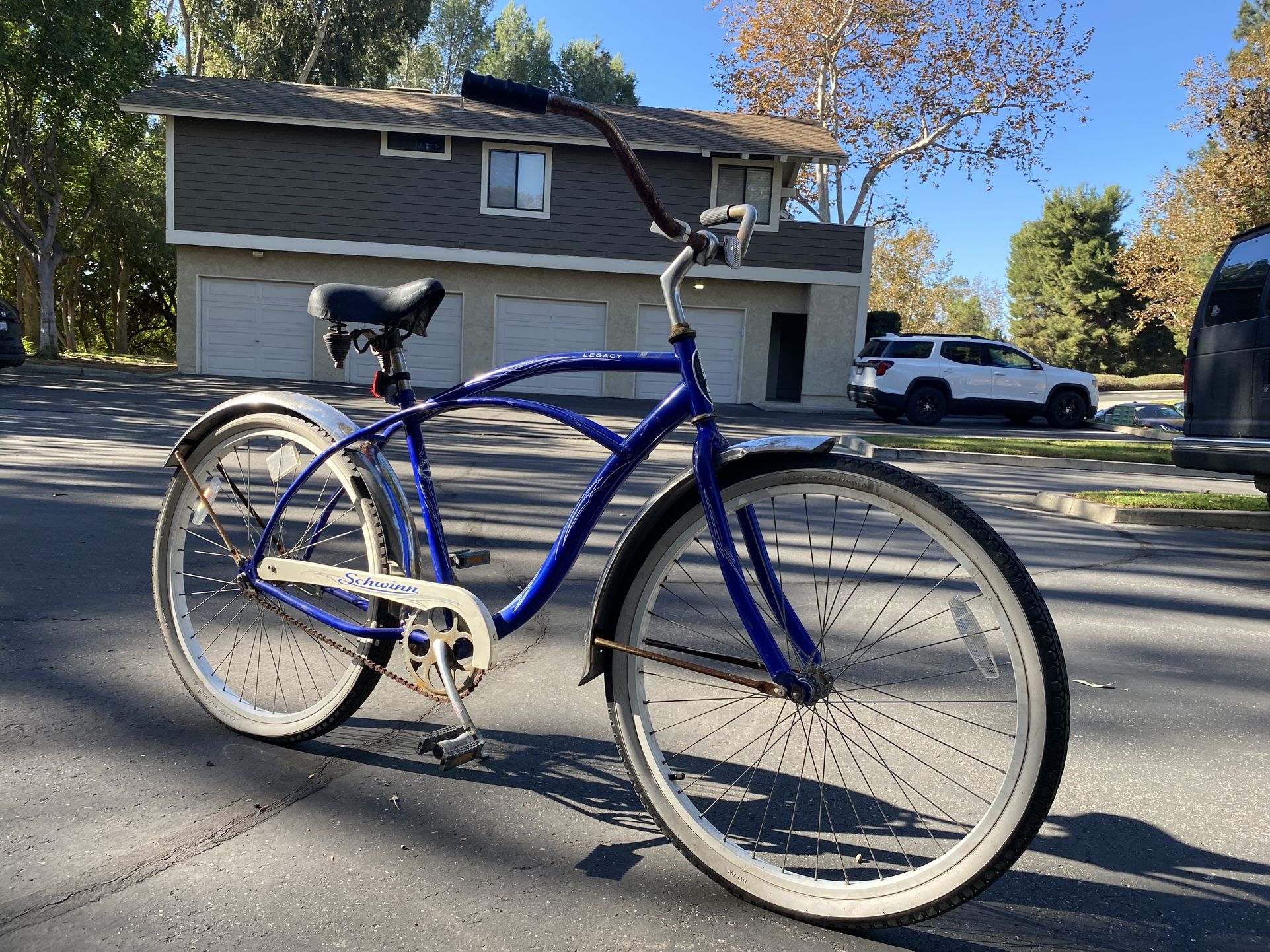 Vintage Schwinn Women's Schwinn Men's Legacy 26 Cruiser