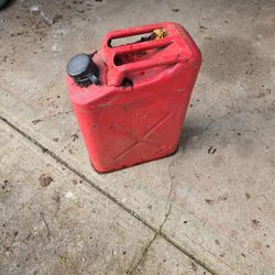 5 Gallon Blitz Gas Can Jerry