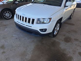 2015 White Jeep Compass White