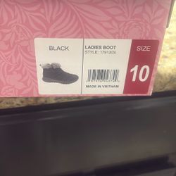 Ladies Skechers Boots