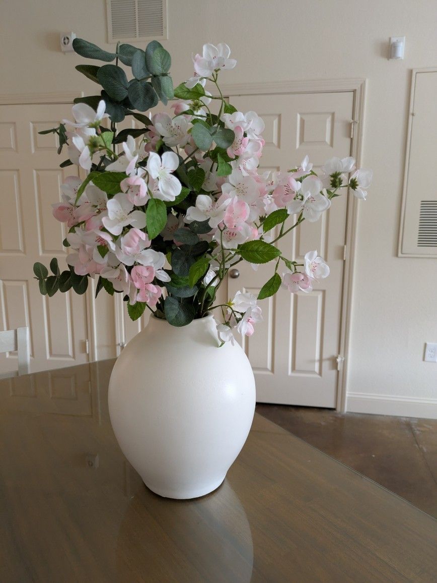 Beautiful Faux Floral Arrangement 