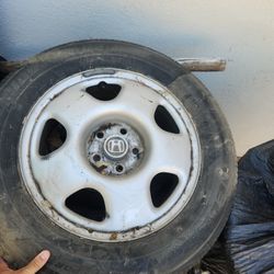 225 65 R 17 GOR HONDA CRV