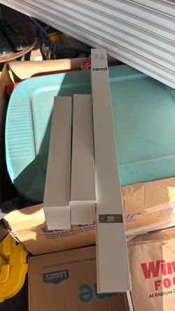Floating shelves