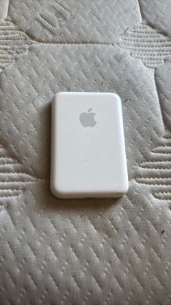 Apple MagSafe Battery Pack